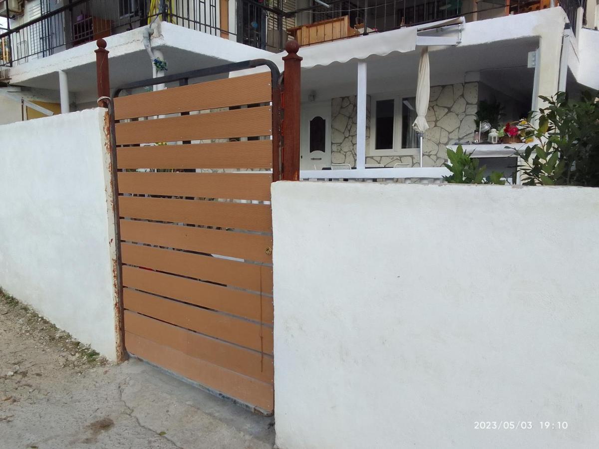Antonia Family House Near Airport Apartment Porto Rafti Ruang foto